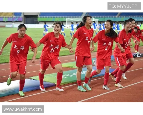 上海足球队在精英赛中的速度优势分析与表现点评