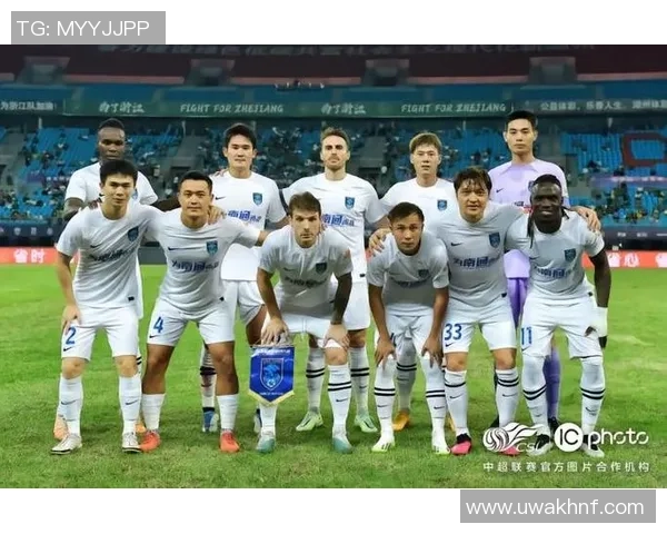 南美足球明星汇聚最强阵容展现激情与荣耀的完美之战